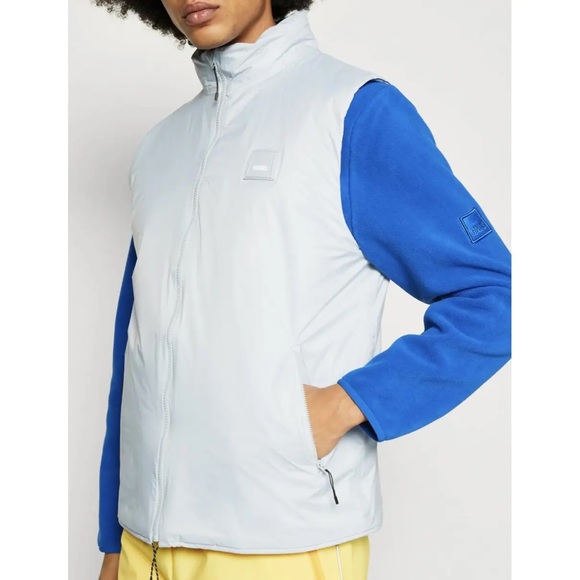 RAINS | Fuse Vest - Picture 1 of 6
